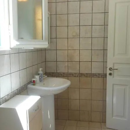 Praxithea Villa Lákka